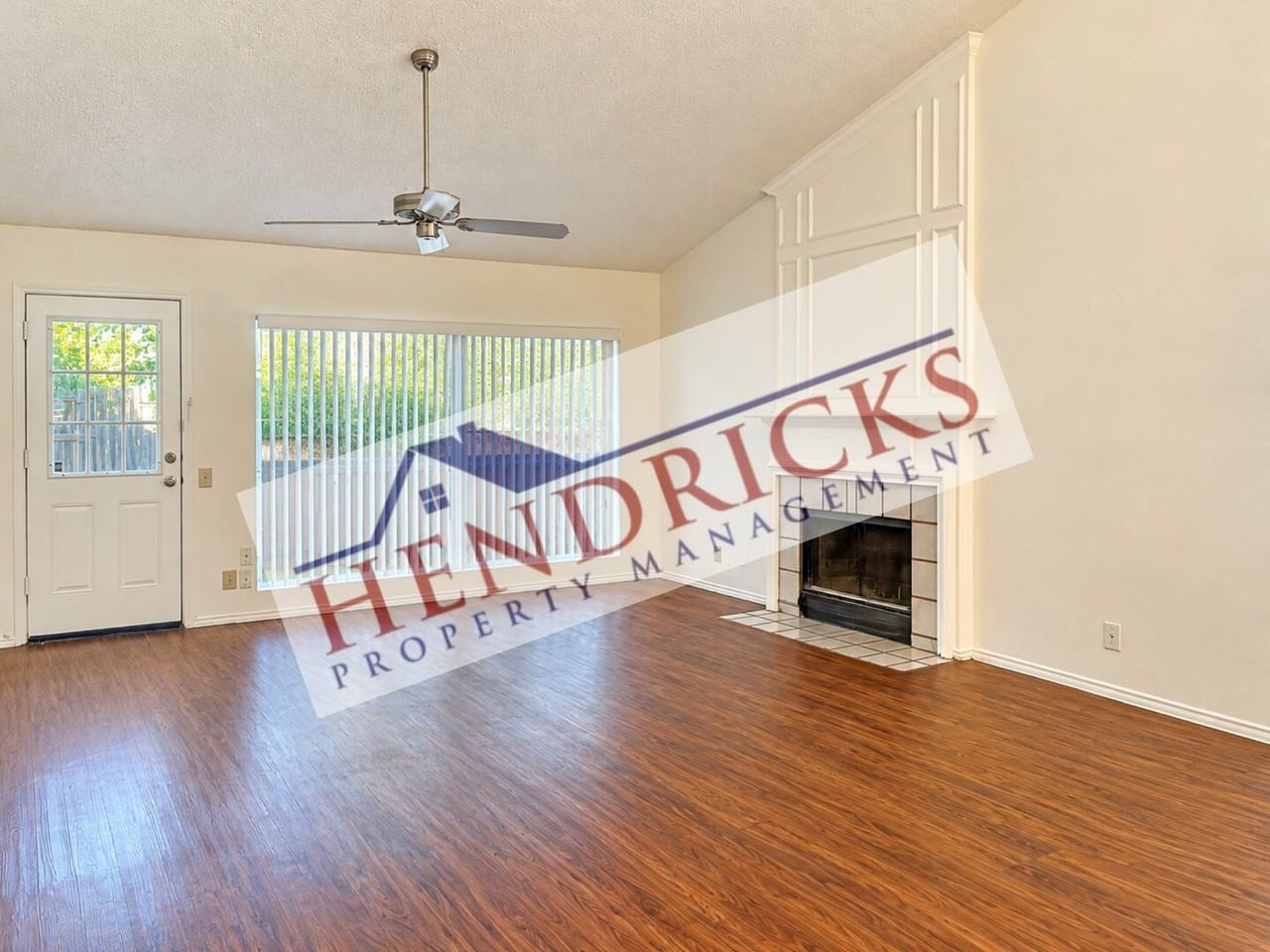 313 Burkwood Ln - Photo 7 of 15