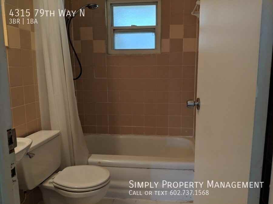 4315 79th Way N - Photo 7 of 9