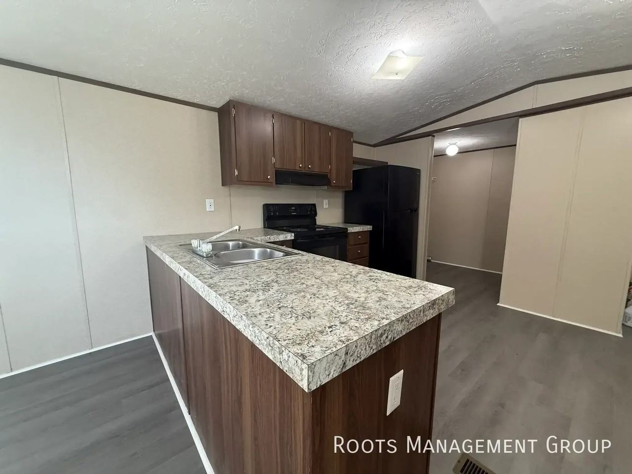3 Chestnut Cir #3CN - Photo 3 of 16
