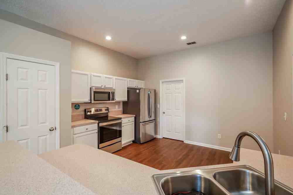 3037 Hickory Glen Dr - Photo 7 of 15