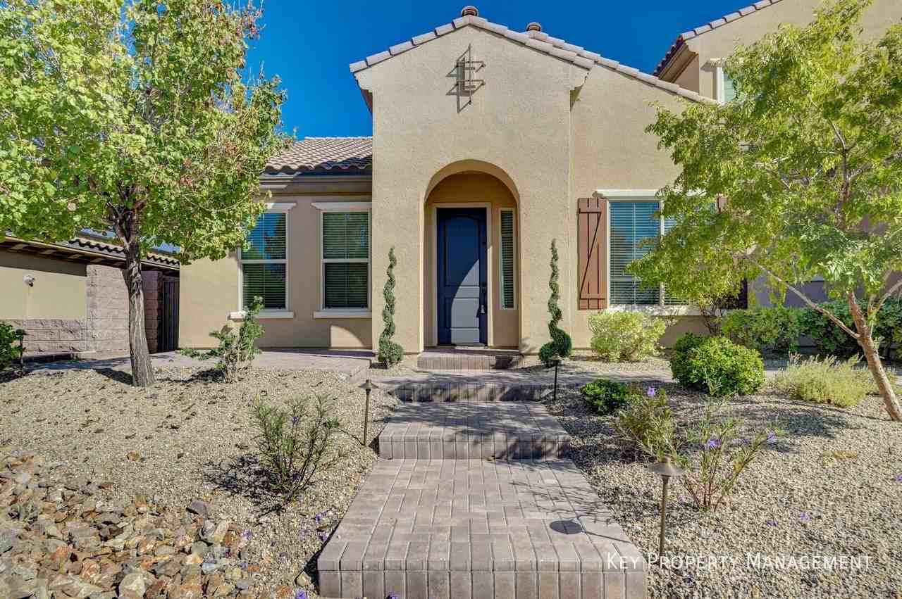 2724 Josephine Dr - Photo 5 of 50