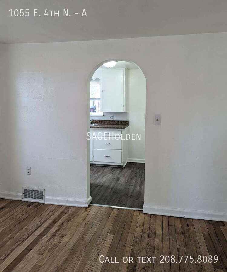 1055 E 4th N #A - Photo 4 of 16