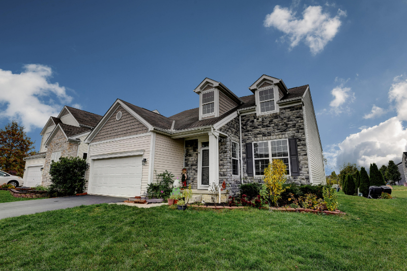 269 Mcelhinny Ln - Photo 2 of 31