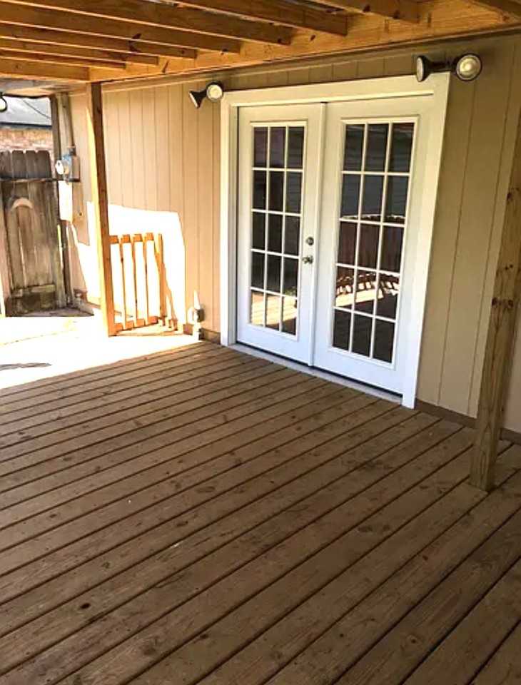 1316 Hospital Dr - Photo 5 of 43