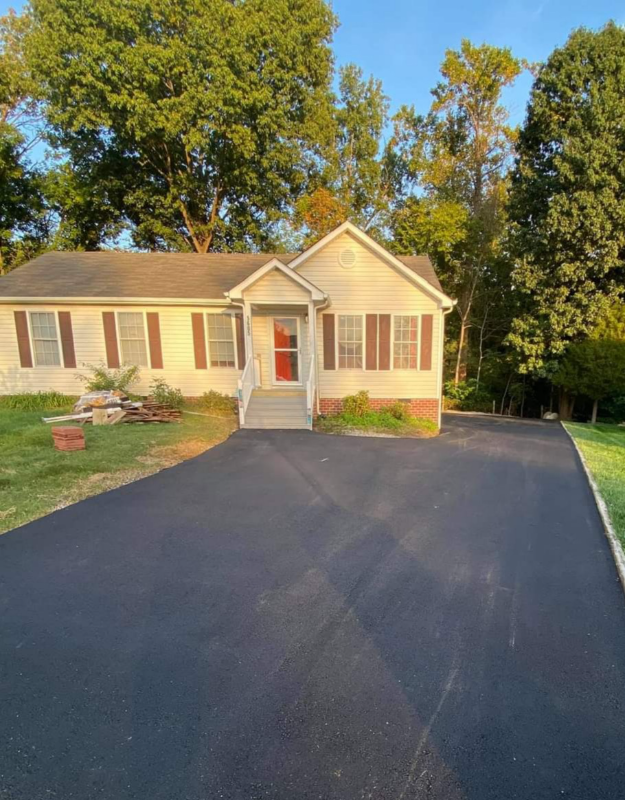 5605 Lake Crest Way - Photo 2 of 10