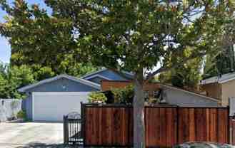 556 Warrington Ave - Photo 1 of 1