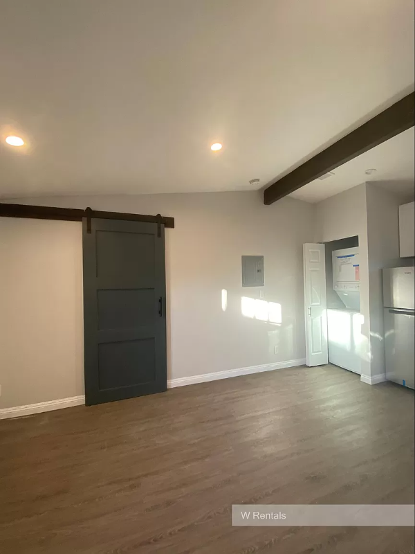 22139 Strathern St #22139 - Photo 4 of 9