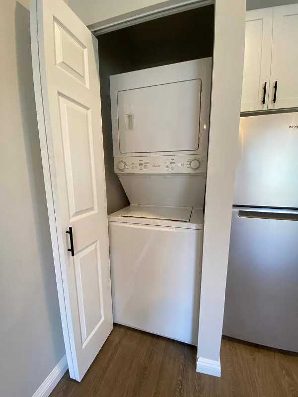 22139 Strathern St #22139 - Photo 7 of 9