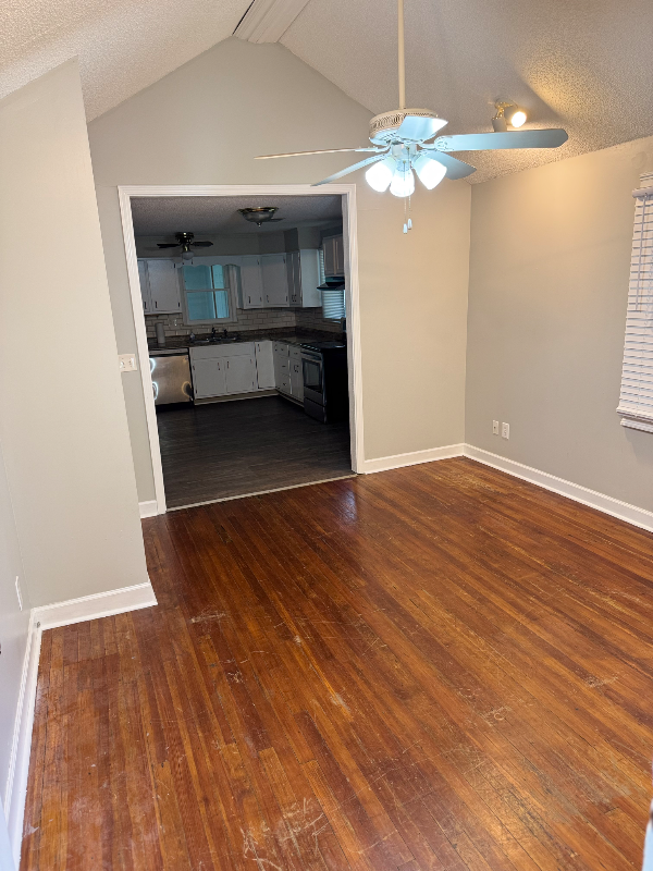 705 High Grove Rd - Photo 2 of 9