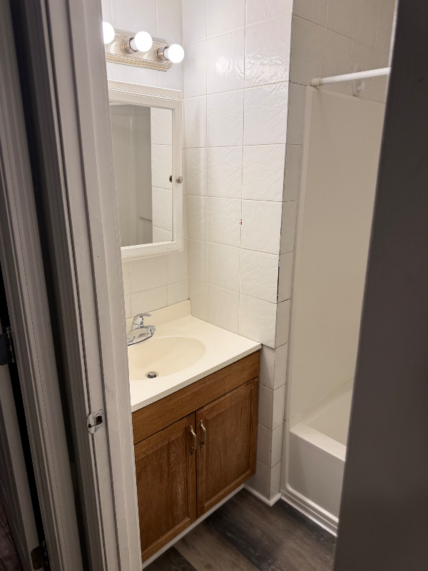 705 High Grove Rd - Photo 6 of 9