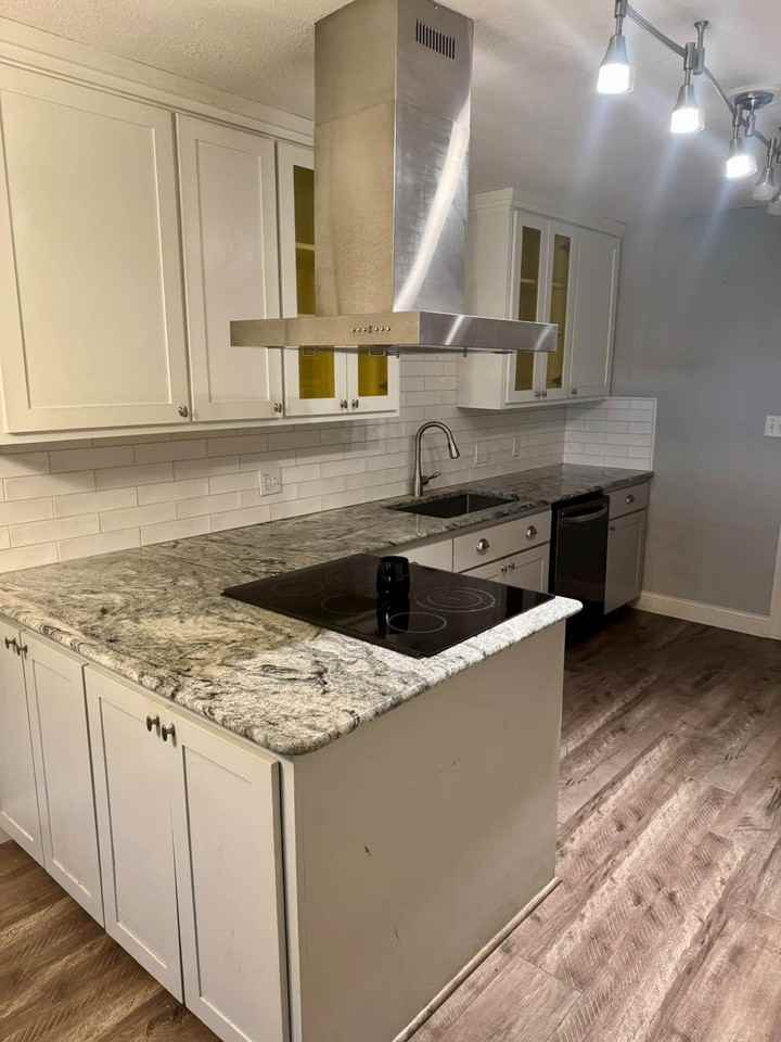 2100 Austin St #1 - Photo 4 of 12