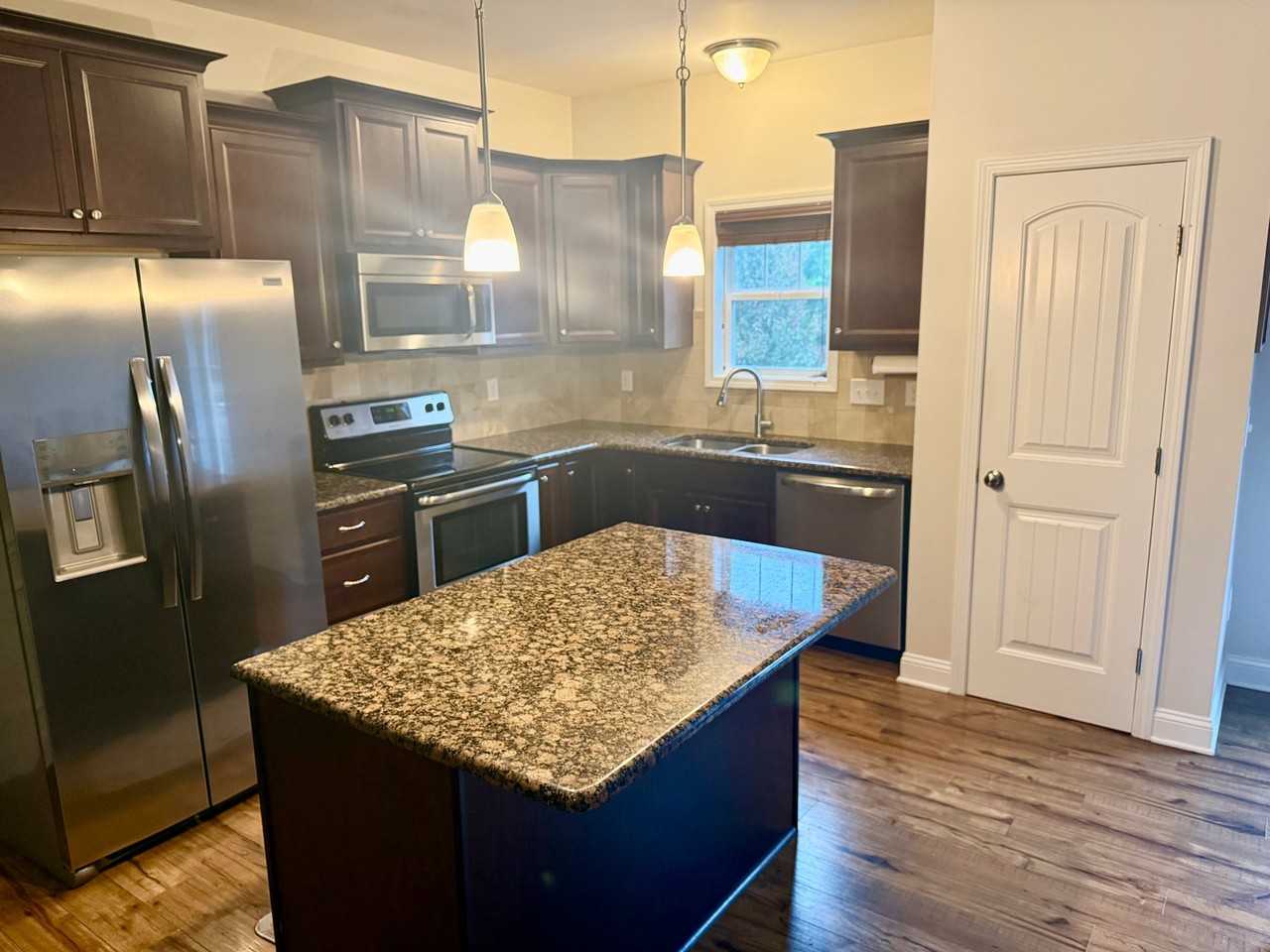 1722 Zion Dr - Photo 2 of 15