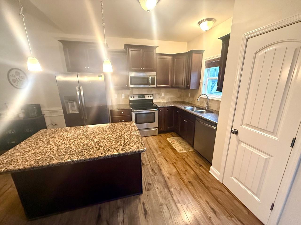 1722 Zion Dr - Photo 3 of 15