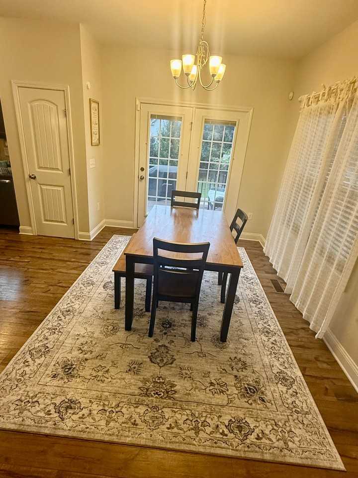 1722 Zion Dr - Photo 4 of 15