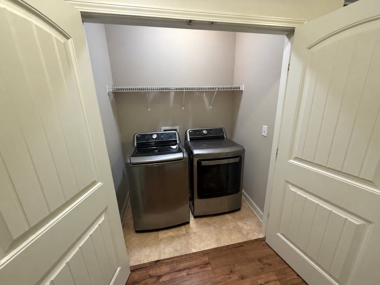 1722 Zion Dr - Photo 7 of 15