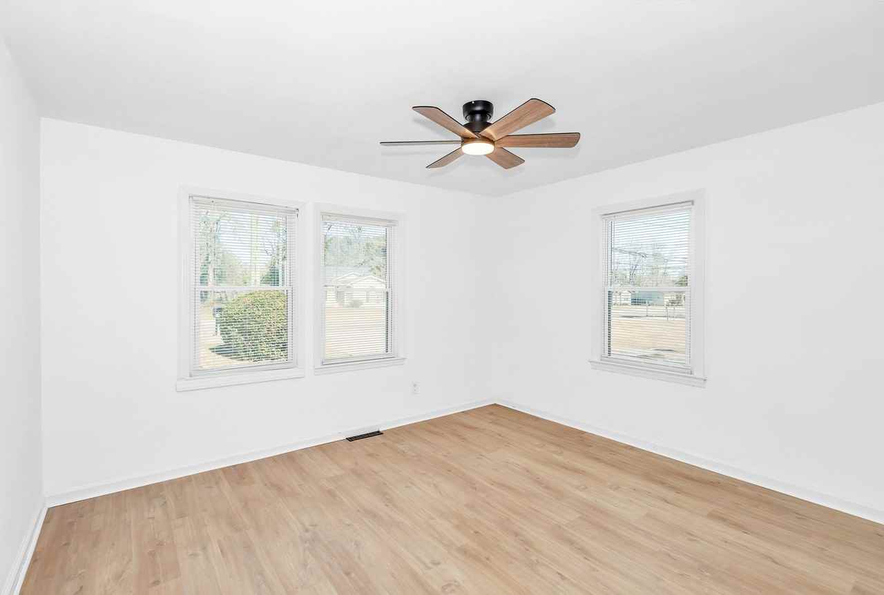 2213 Bungalow Rd - Photo 6 of 19