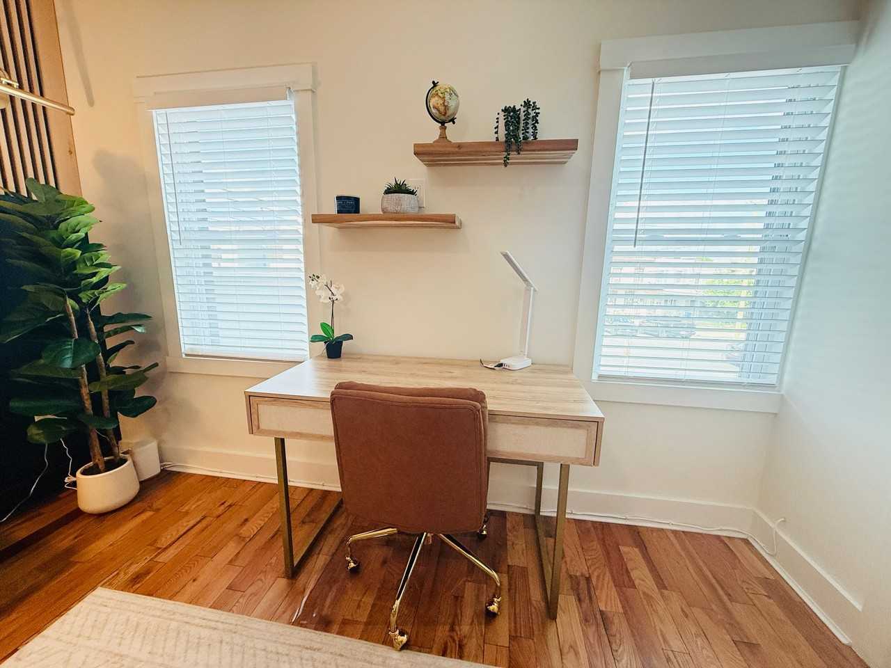 2504 E York St #2 - Photo 4 of 20