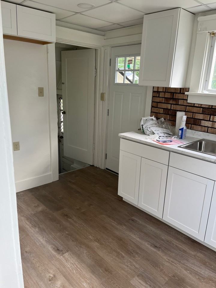 312 Idylwild St Ne - Photo 6 of 9