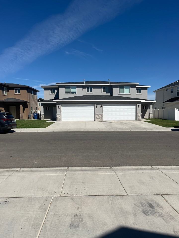 1032 Frank Henry Rd