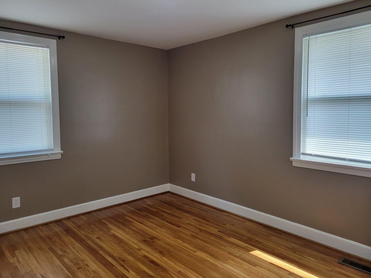 732 Delaware Ave - Photo 7 of 27