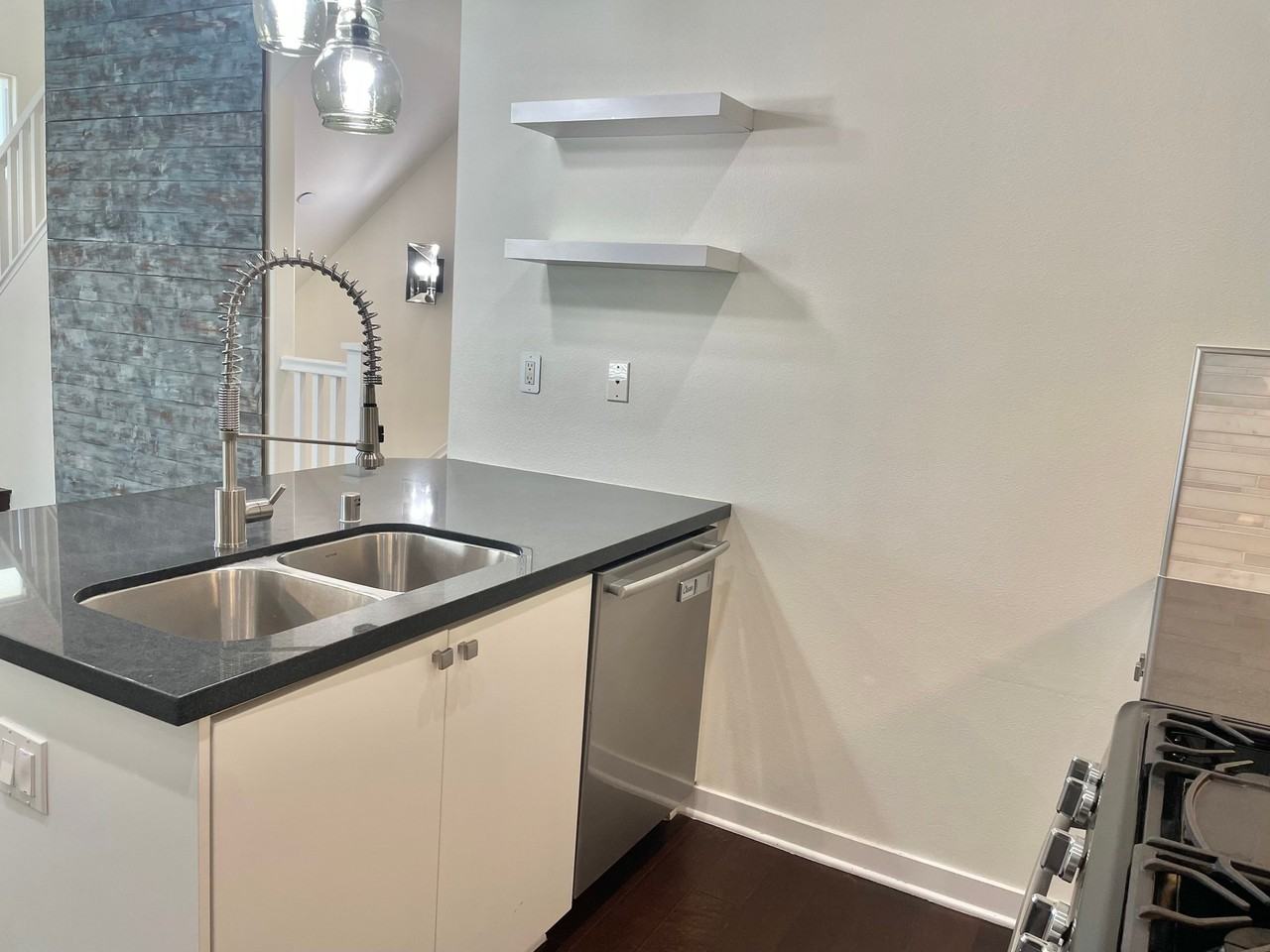 2232 Indus Way - Photo 5 of 20