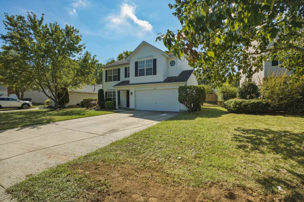 1017 Meadowbrook Ln Sw - Photo 3 of 36