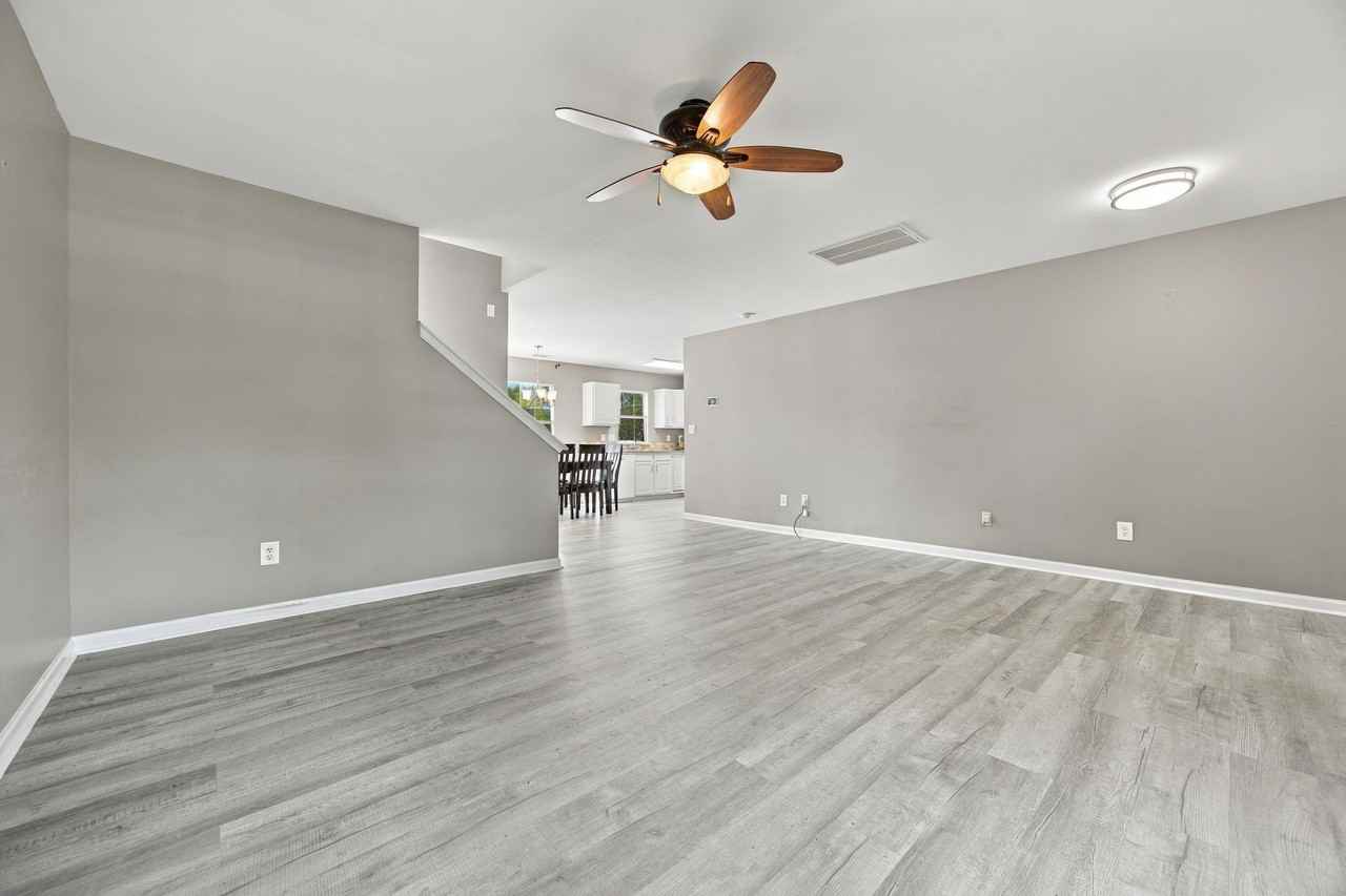 1017 Meadowbrook Ln Sw - Photo 6 of 36