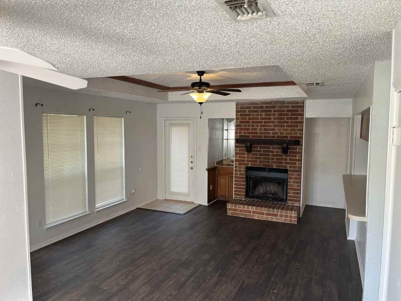 201 Shady Valley Dr #201 - Photo 4 of 12