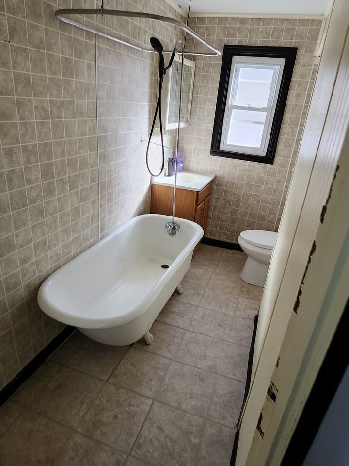 2510 Banker St - Photo 7 of 13