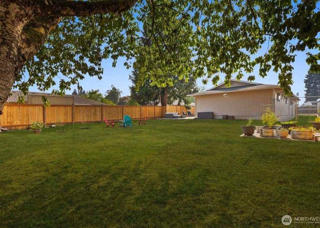 9037 Fawcett Ave - Photo 3 of 7