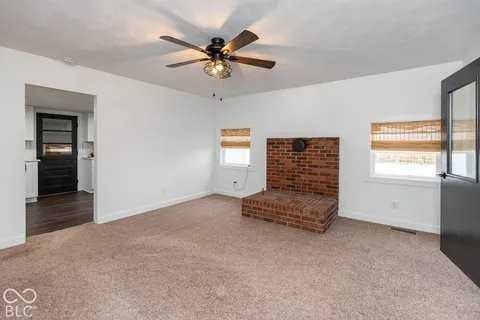 8821 N Sugar Creek Ave - Photo 3 of 6