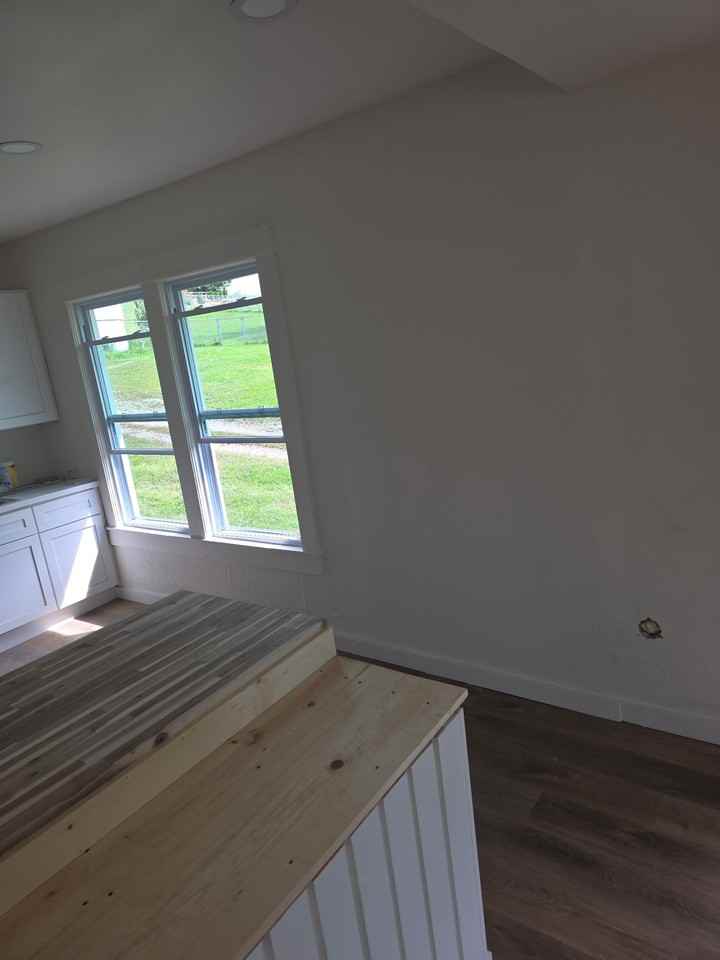 929 Central Ave - Photo 4 of 9