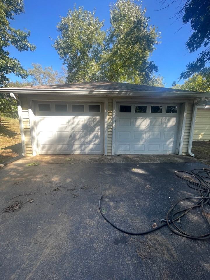 4158 Demastus Ln - Photo 2 of 15