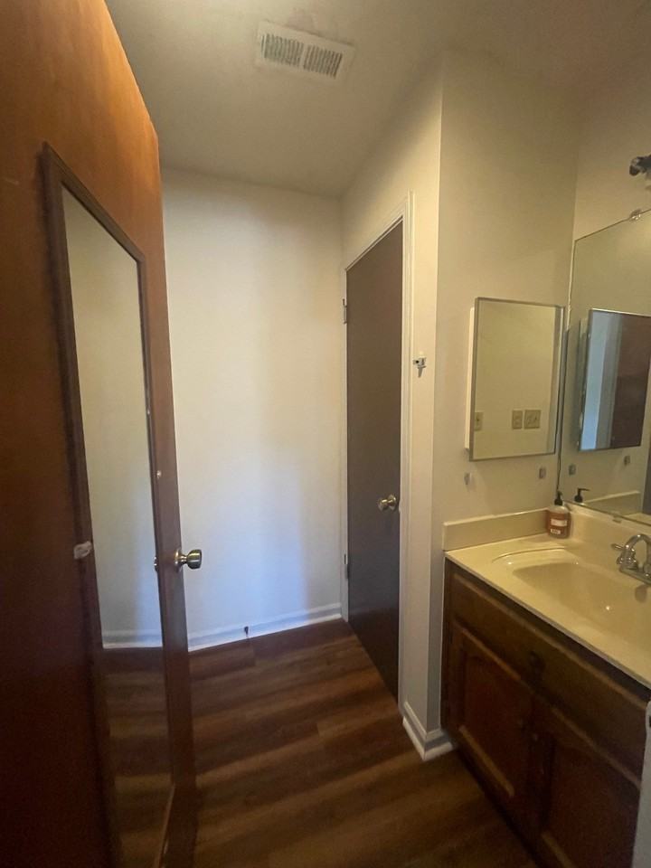 4158 Demastus Ln - Photo 5 of 15