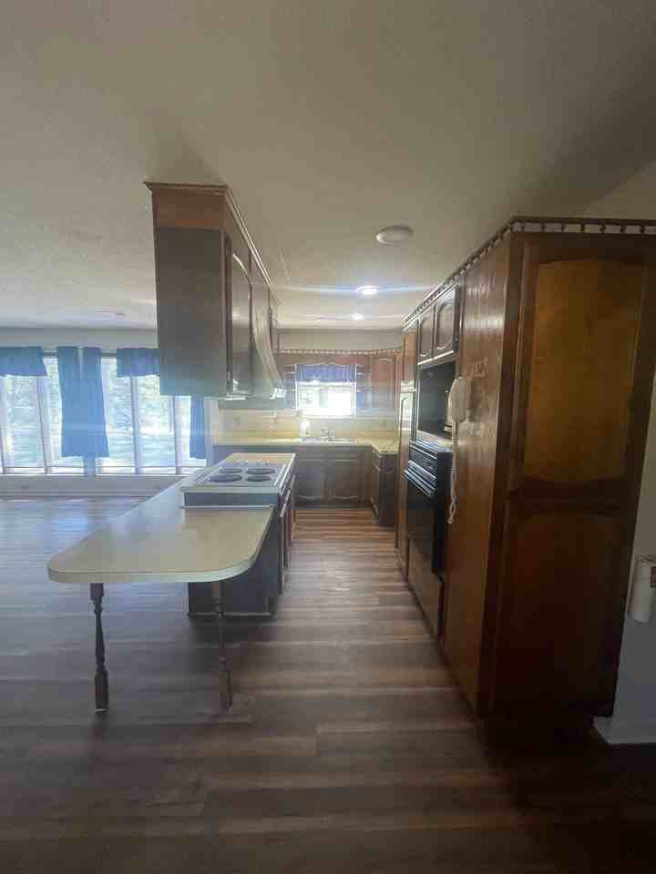 4158 Demastus Ln - Photo 6 of 15