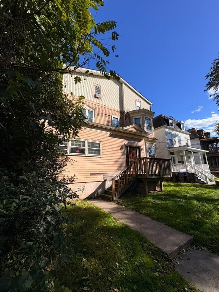 47 Carroll St #2 - Photo 3 of 19