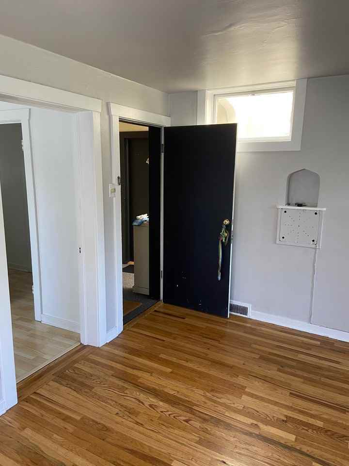 123 C St #3 - Photo 3 of 10