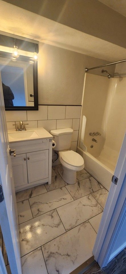 1305 N 17th St #2 - Photo 3 of 6