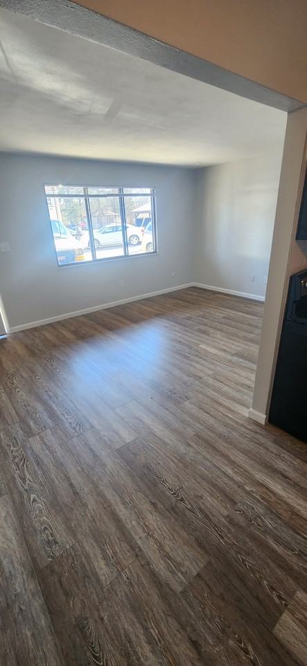 1305 N 17th St #2 - Photo 4 of 6