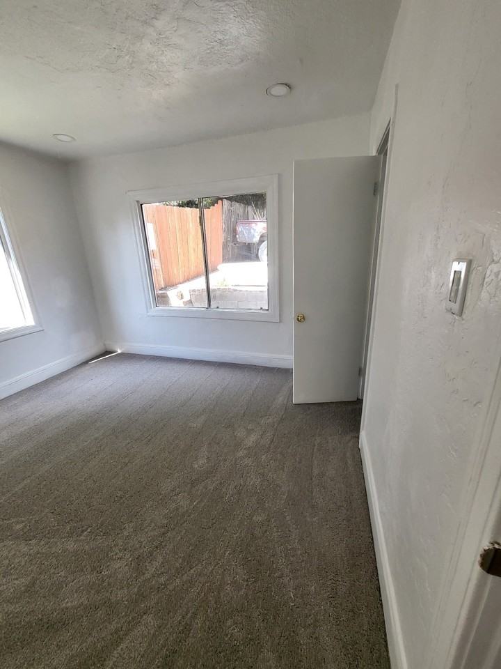 8394 Ney Ave - Photo 7 of 13