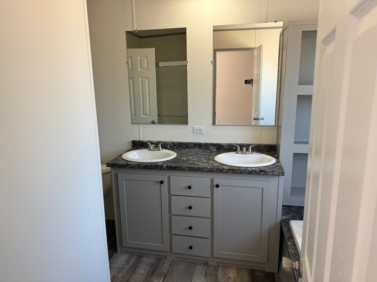 492 Elkins Rd - Photo 7 of 18