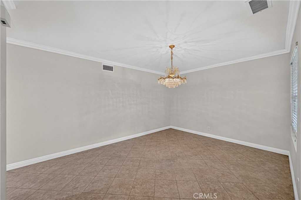 2134 Baseline Rd - Photo 5 of 13