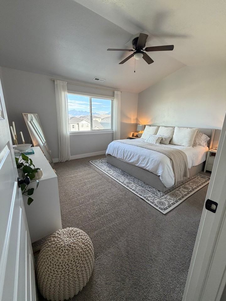 14389 S Hill Shadow Way - Photo 3 of 18