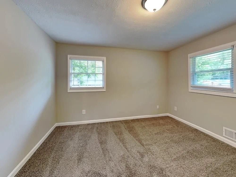2363 Springdale Rd Sw - Photo 3 of 11