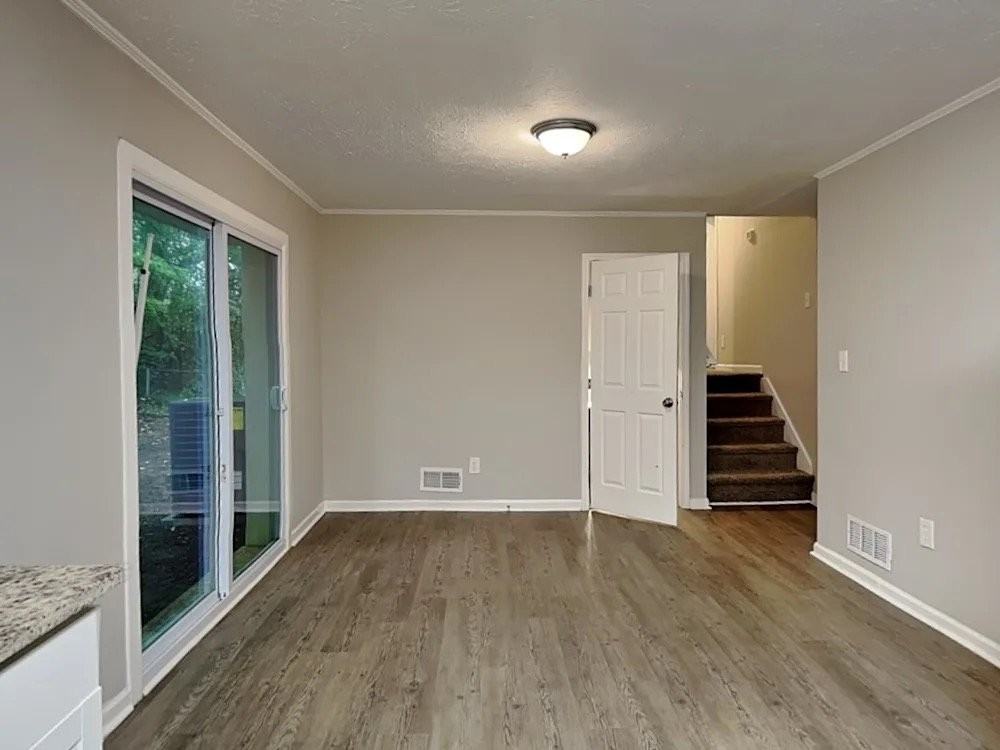 2363 Springdale Rd Sw - Photo 7 of 11