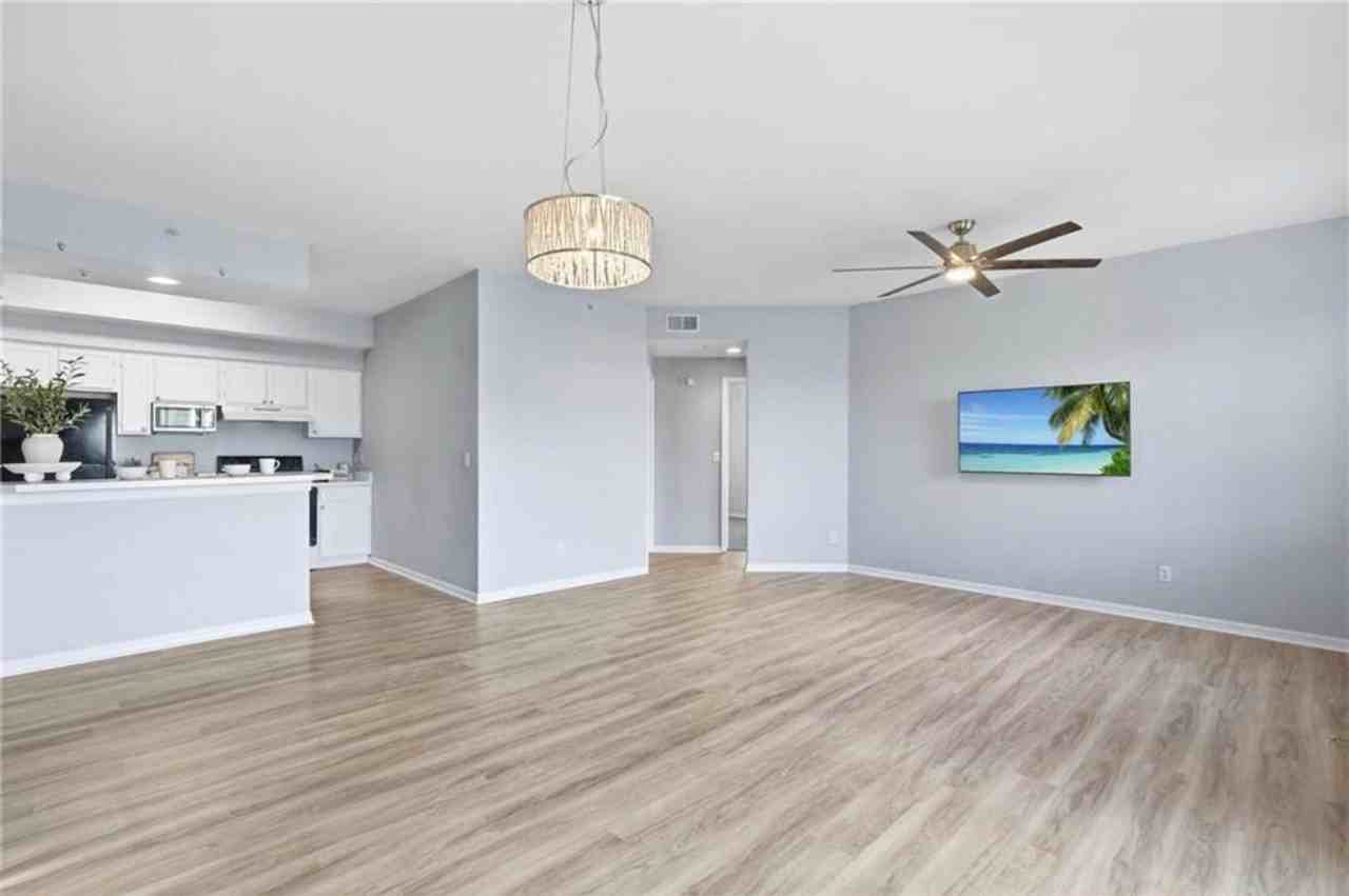 4670 Saint Croix Ln #627 - Photo 7 of 31
