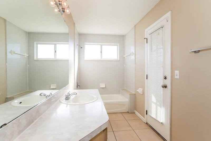 10930 Lydia Estates Dr - Photo 3 of 9
