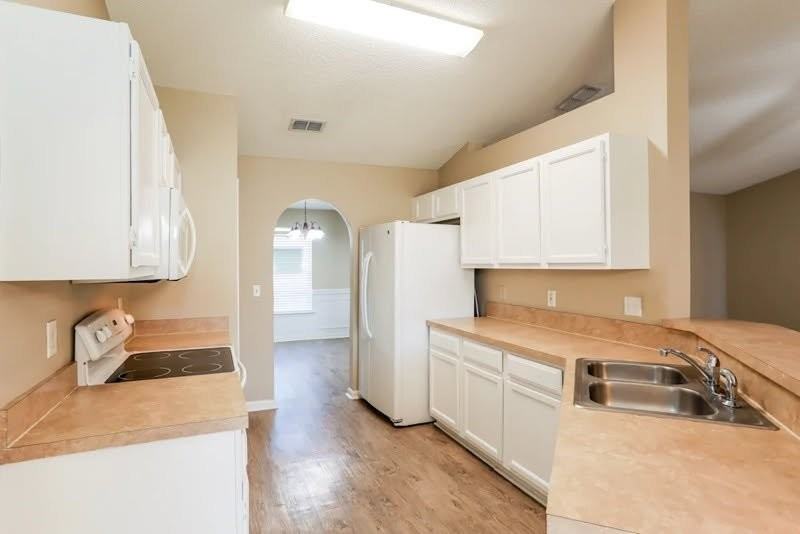 10930 Lydia Estates Dr - Photo 5 of 9