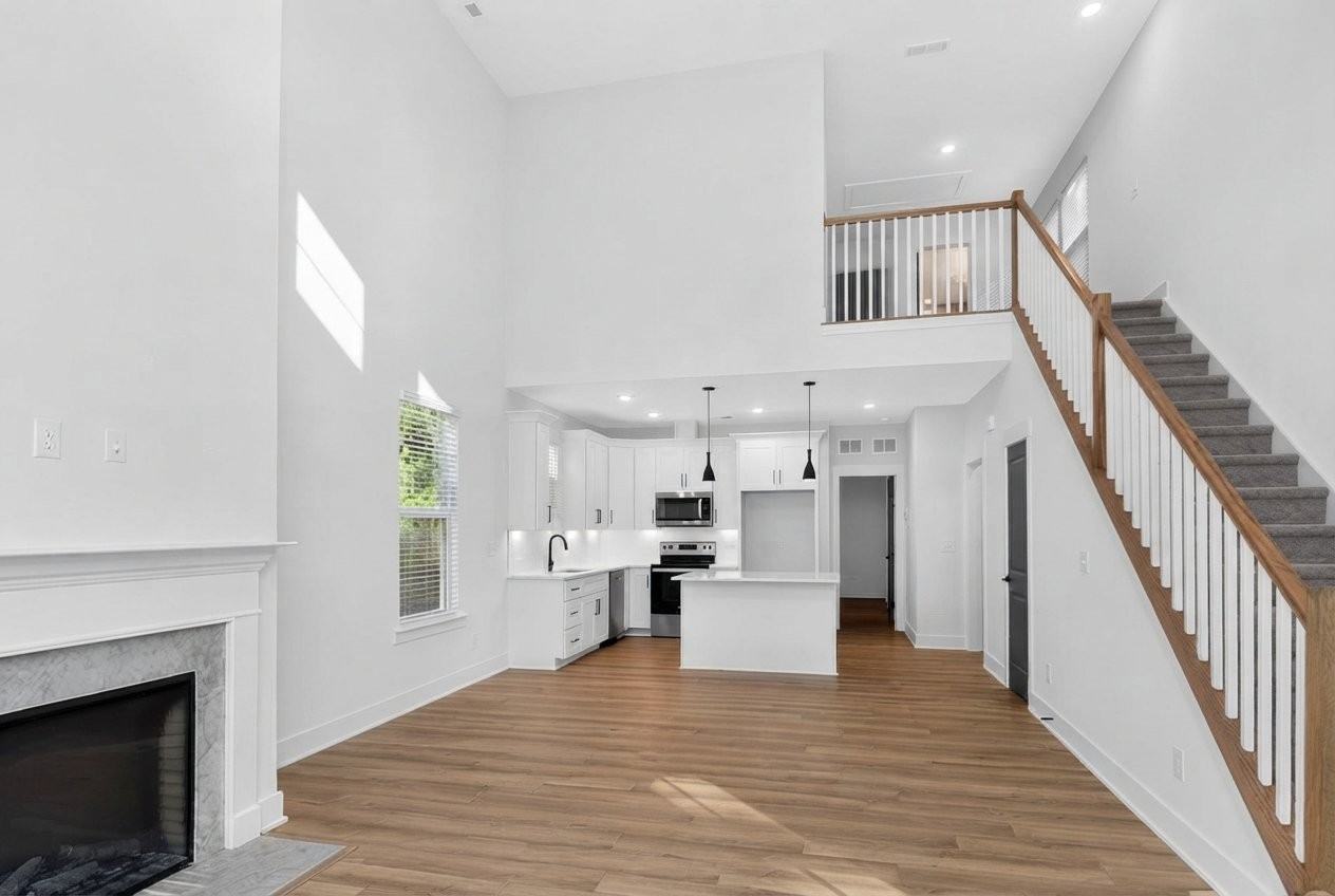 3616 Bullard St - Photo 2 of 3