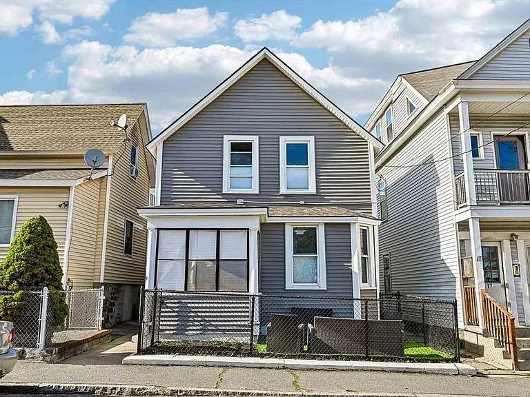 19 Sheldon St - Photo 2 of 20